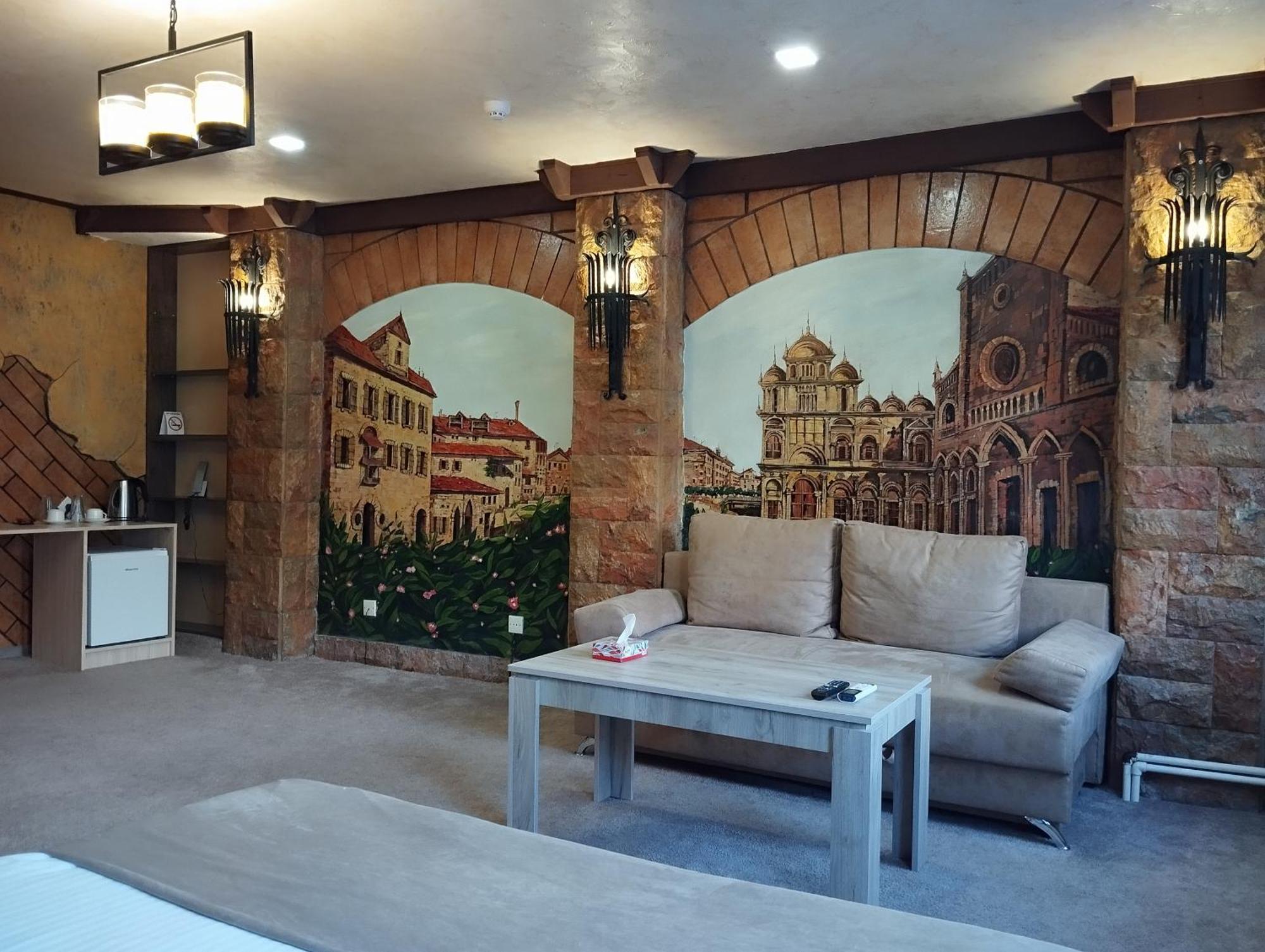 Delin Hotel And Tours Jerevan Exteriör bild